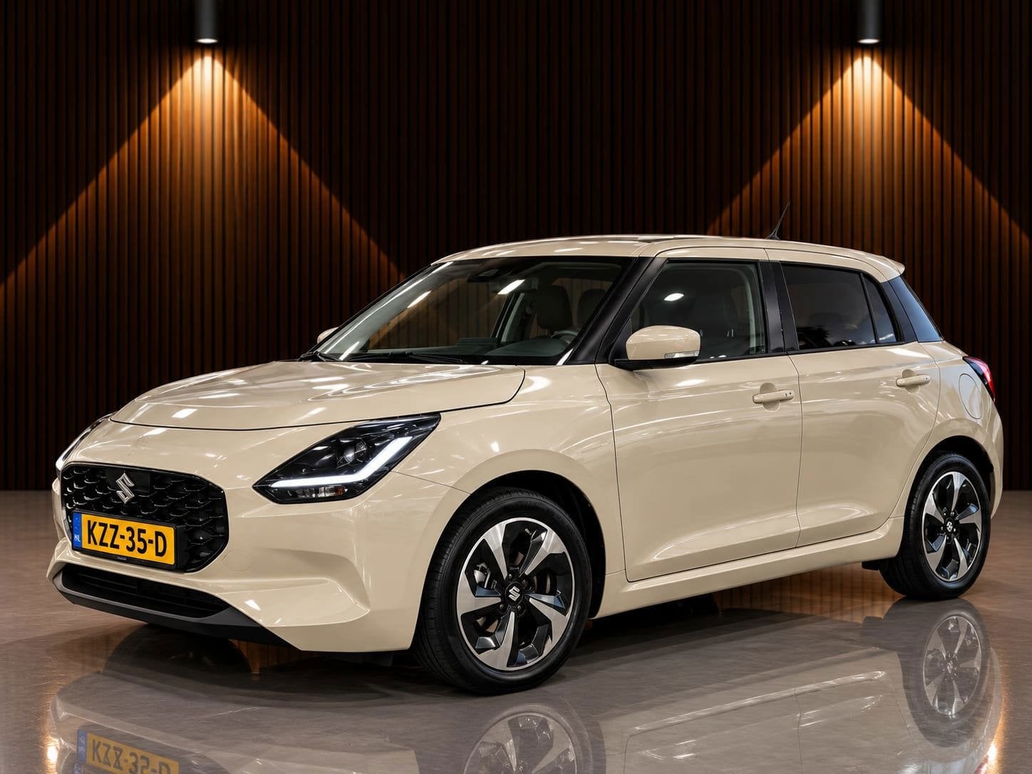 Suzuki SWIFT 1.2 Select Smart Hybrid Automaat, Cappuccino-kl, Auto's, 83 pk, Gebruikt, Euro 6, Bruin