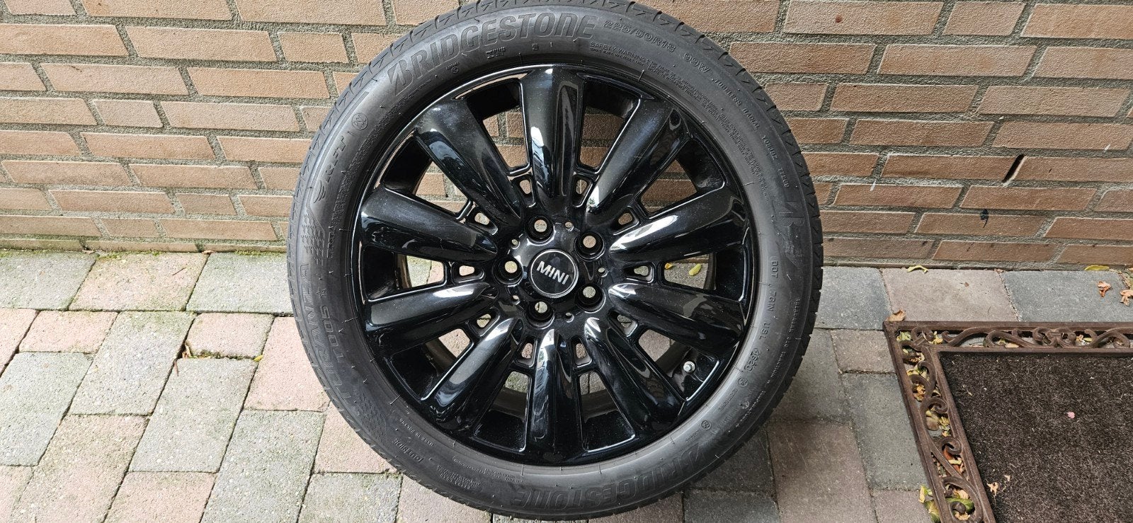 Mini velgen zwart R18 met 4 Bridgestone banden, Ophalen, 18 inch, Gebruikt, Banden en Velgen
