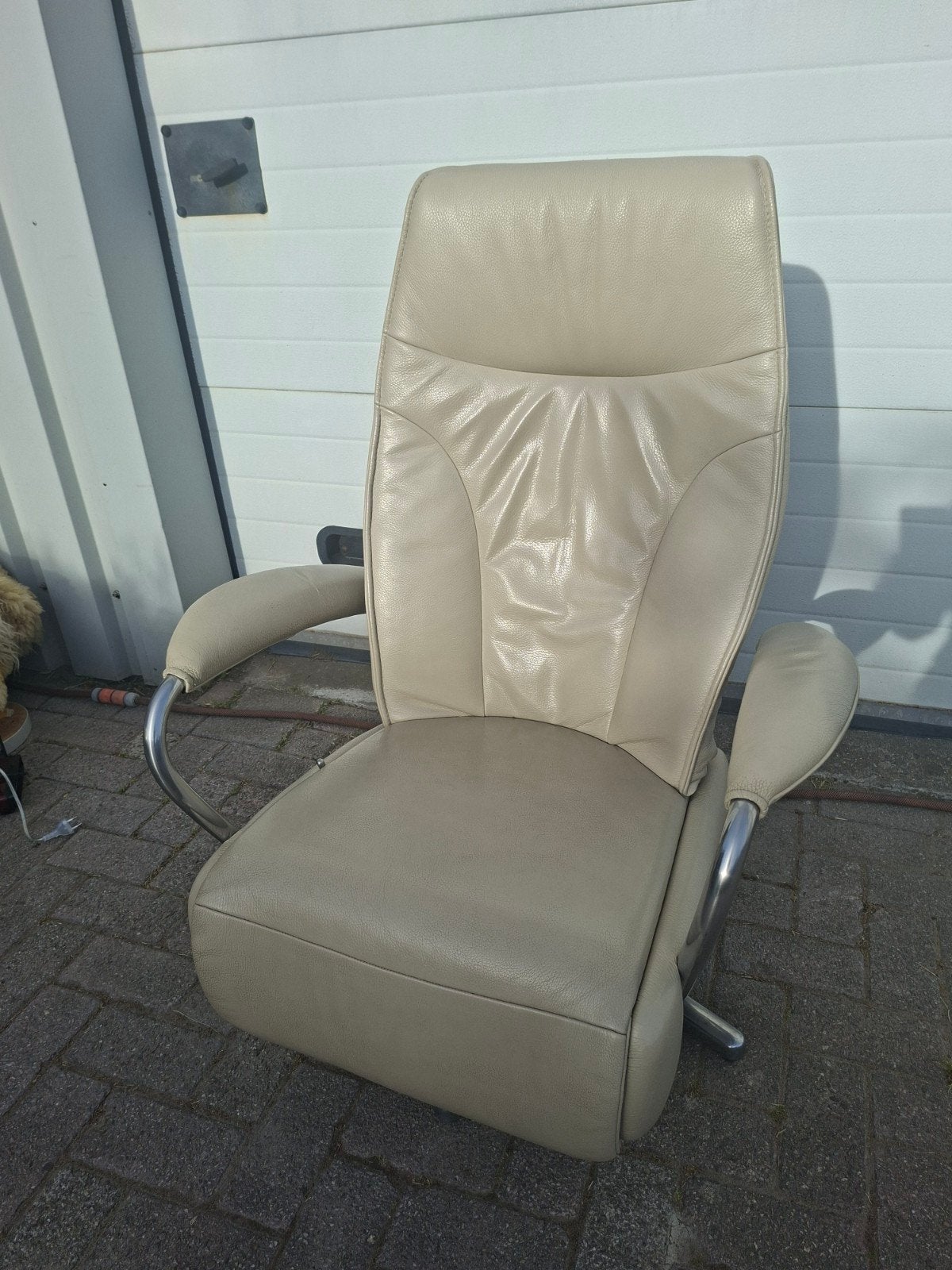 Nette Relax fautuil zand kleur maat s in goede staat, Ophalen, Gebruikt, Overige kleuren, Leer