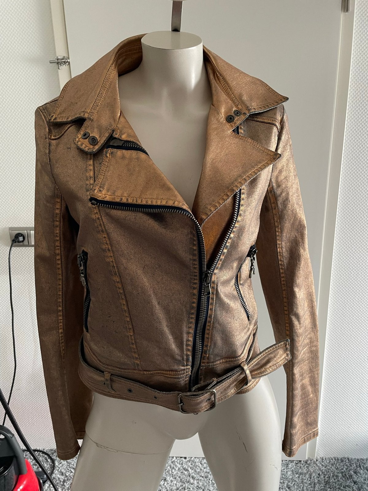 Patrizia pepe jeans jasje goudkleurig maat it 40 nl 36, Ophalen of Verzenden, Zo goed als nieuw, Maat 36 (S), Bruin
