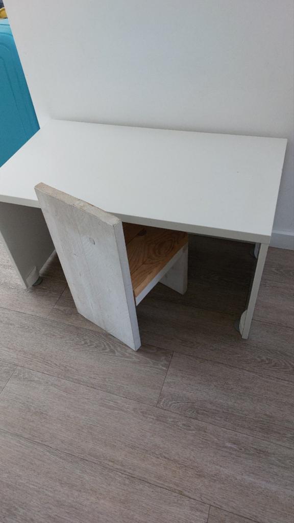 Kinderbureau en stoeltje, Kinderen en Baby's, Kinderkamer | Tafels en Stoelen, Ophalen, Gebruikt, Stoel(en)