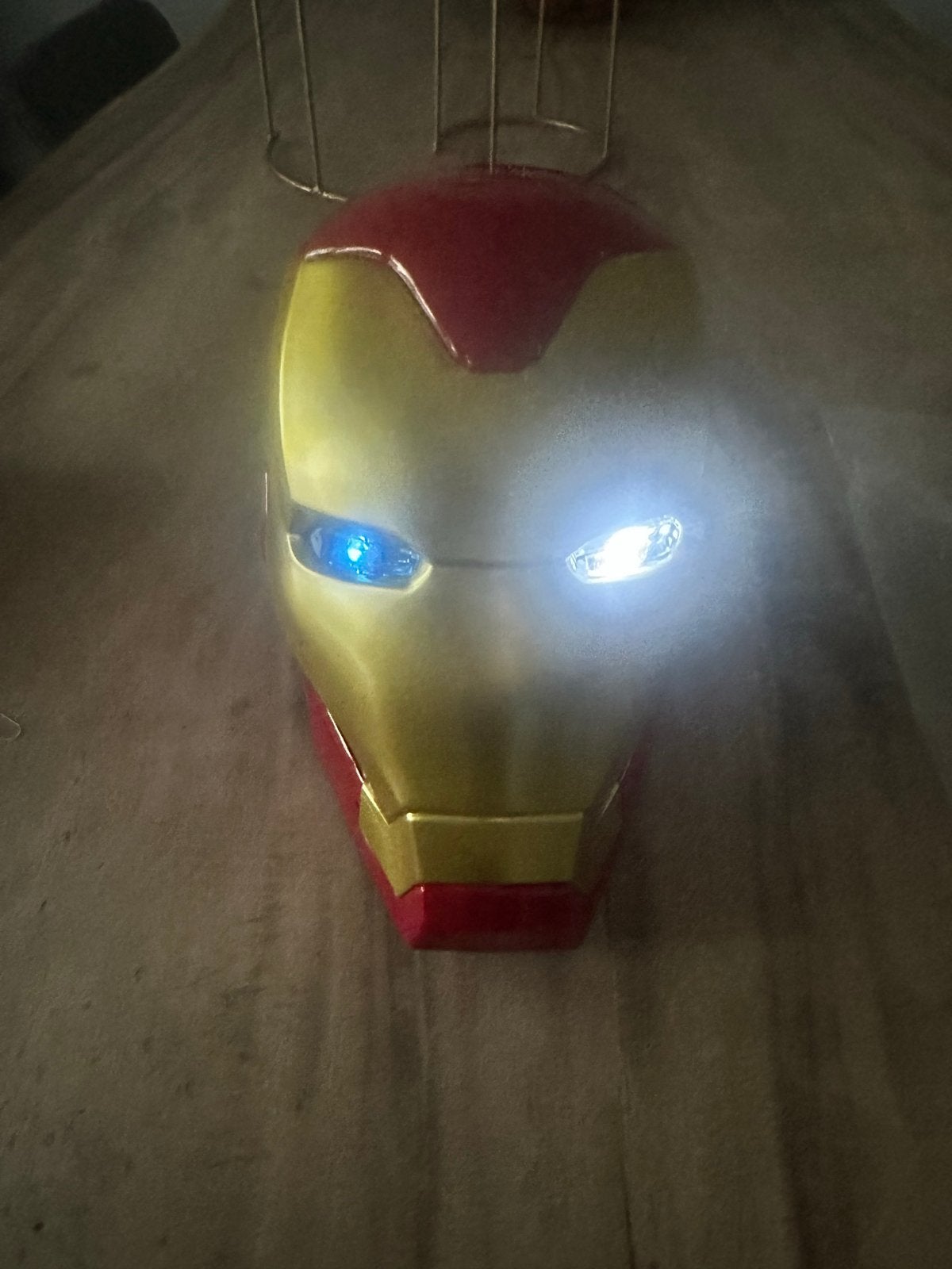 Iron Man Helm met Licht - Avengers Endgame Collectible, Ophalen of Verzenden, Nieuw