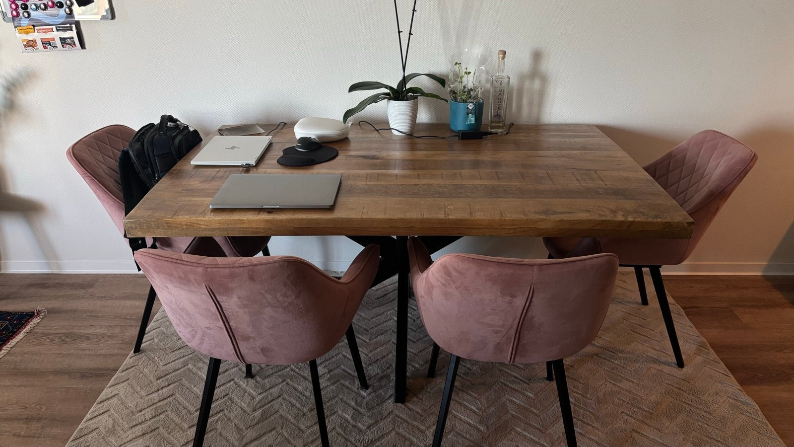 Massief Houten Eettafel met 4 Comfortabele Designstoelen, Huis en Inrichting, Ophalen, Gebruikt, 50 tot 100 cm, 150 tot 200 cm