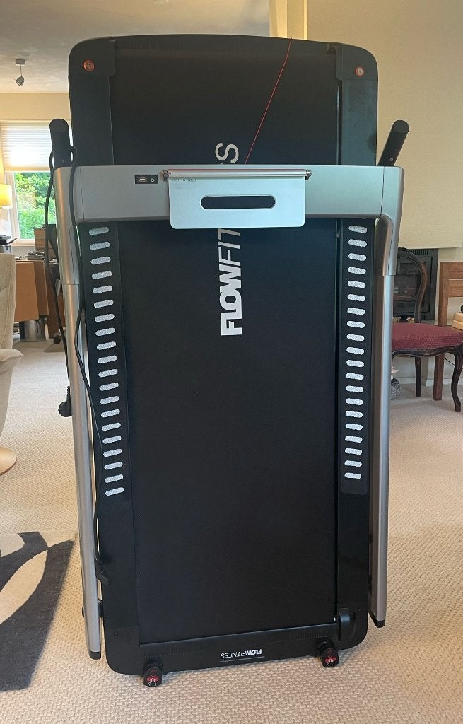 Flow Fitness DTM400i Loopband ongebruikt 650 euro, Ophalen, Zo goed als nieuw, Loopband