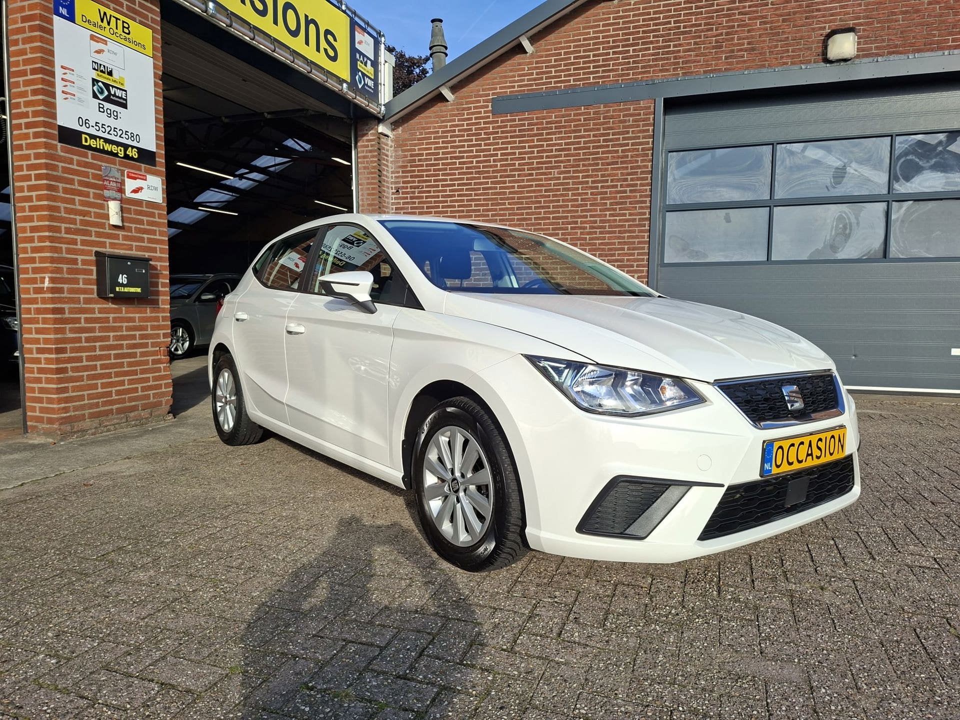 Seat Ibiza 1.0 TSI Style, 1e Eig Dealer oh., Apple/Android,, Auto's, Voorwielaandrijving, Dealer onderhouden, Stof, Gebruikt