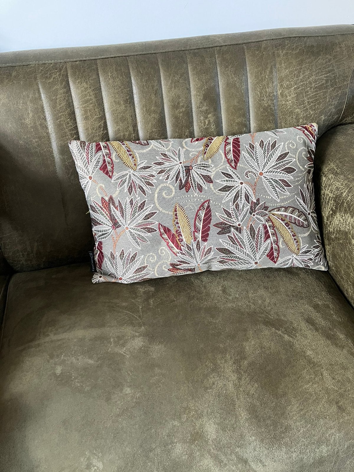 Nieuw staat design kussen boho groen wijnrood, Eenpersoons, Minder dan 75 cm, Ophalen of Verzenden, Zo goed als nieuw