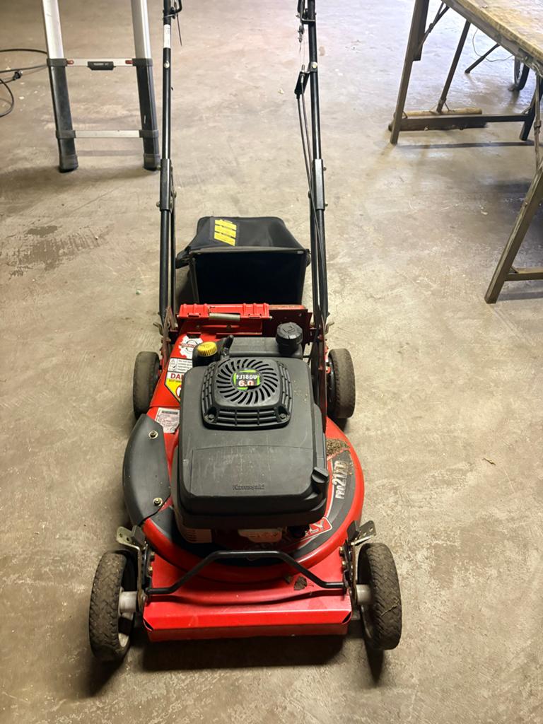Grasmaaier benzine Gravely met sterke motor en opvangbak, Tuin en Terras, Grasmaaiers, Gebruikt, Benzine-grasmaaier, Opvangzak
