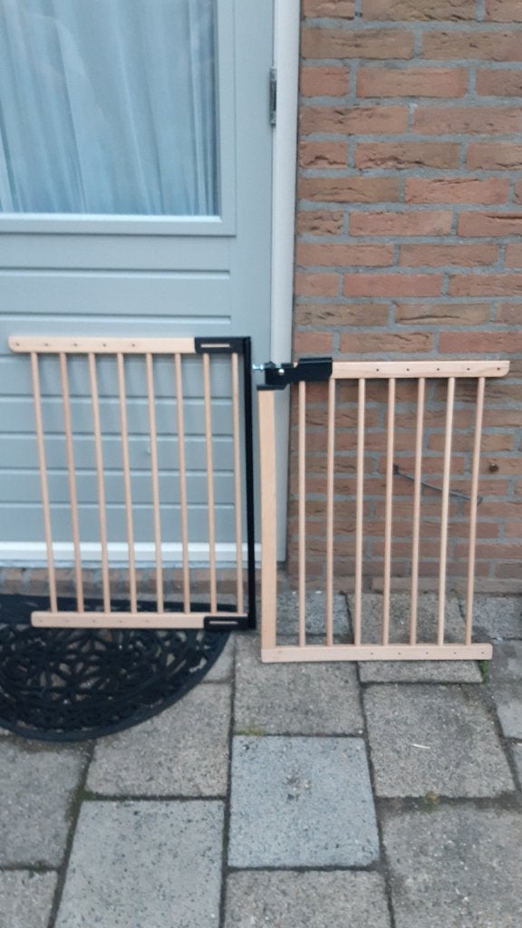mustang trap hekje, Ophalen, Nieuw, 115 cm of meer, Schroefhekje