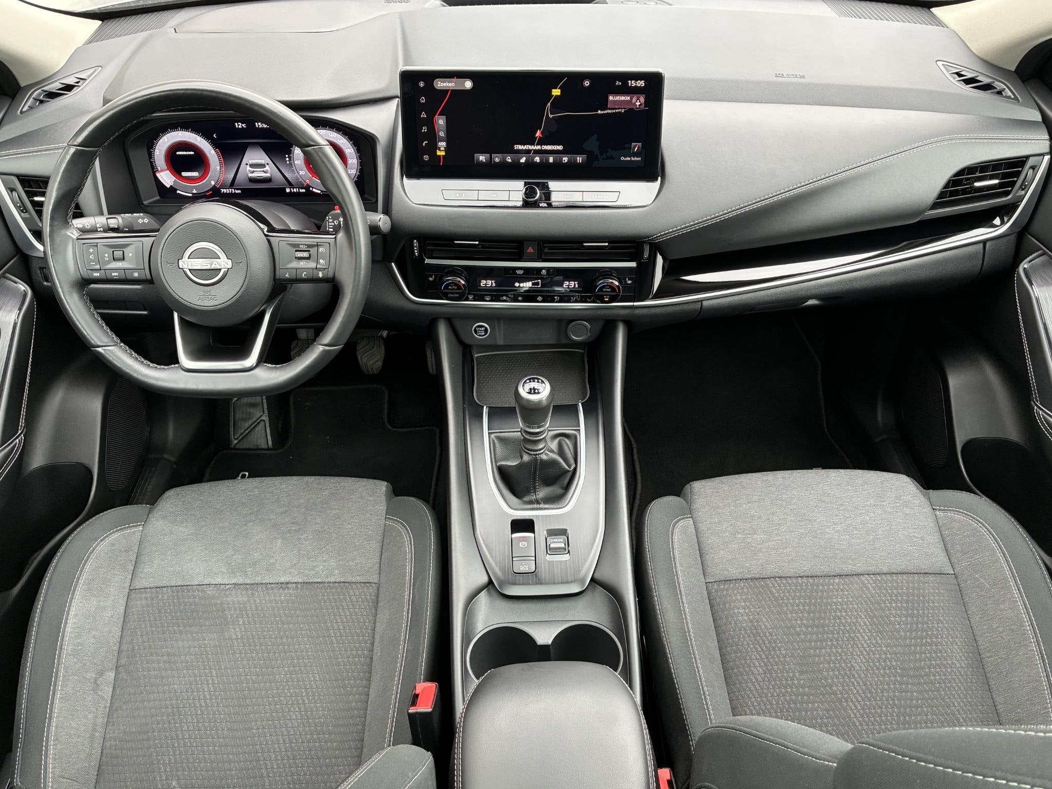 Nissan Qashqai 1.3 MHEV N-Connecta / Panorama dak / Stoel-/S, Voorwielaandrijving, 1304 kg, Stof, Gebruikt