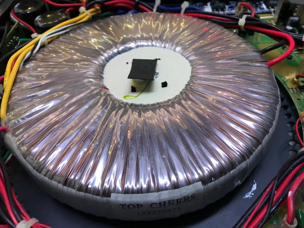Ringkern trafo   300 Watt   2 x 45 Volt, Hobby en Vrije tijd, Elektronica-componenten, Ophalen, Zo goed als nieuw