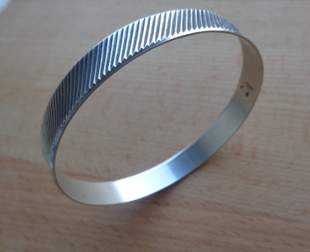 zilveren slavenarmband met decoratie rondom [084], Sieraden, Tassen en Uiterlijk, Verzenden, Zo goed als nieuw, Zilver, Zilver