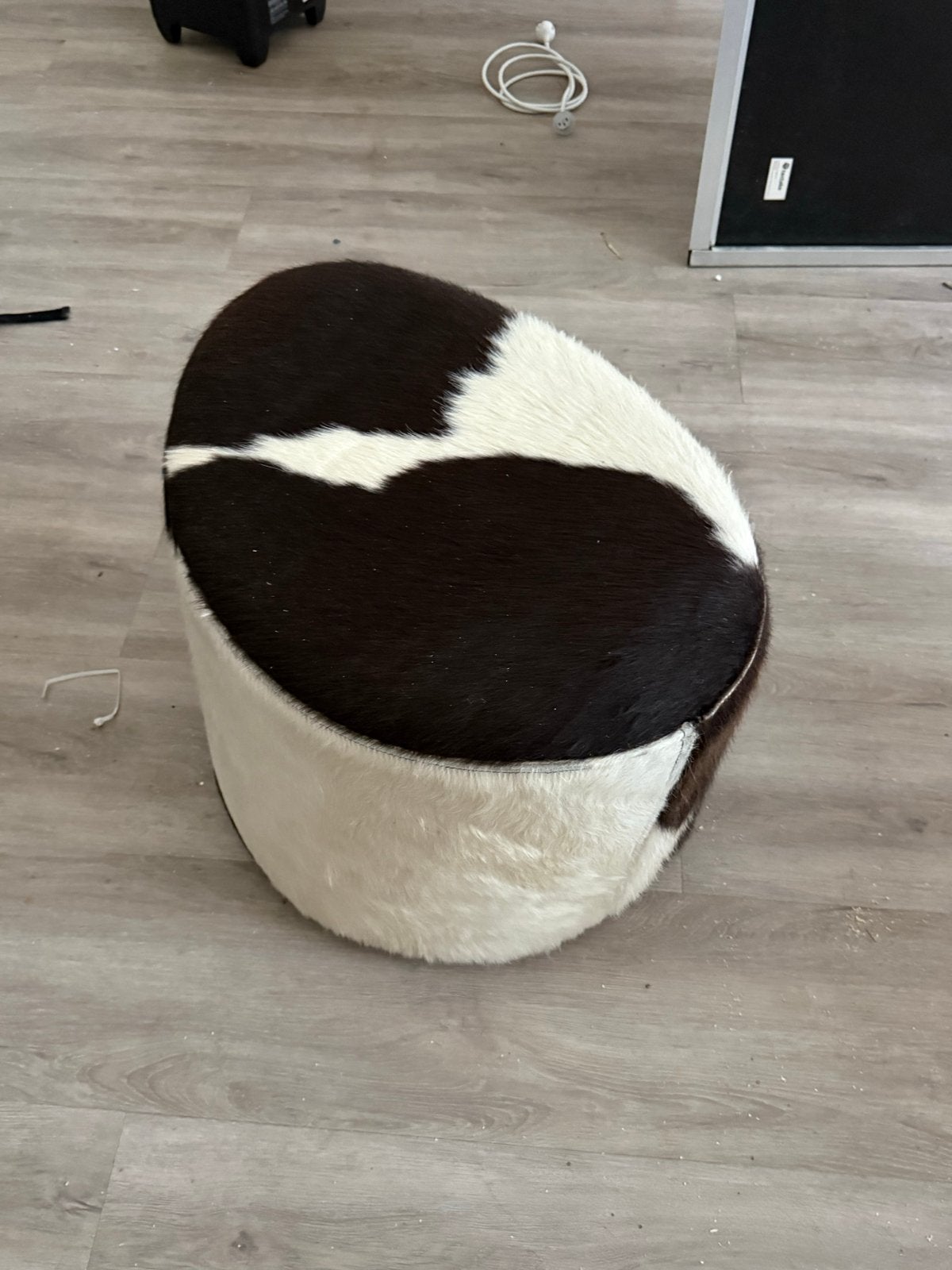 IKEA STOCKHOLM poef van leer, zwart/wit, Rond, Leer, Ophalen of Verzenden, Zo goed als nieuw