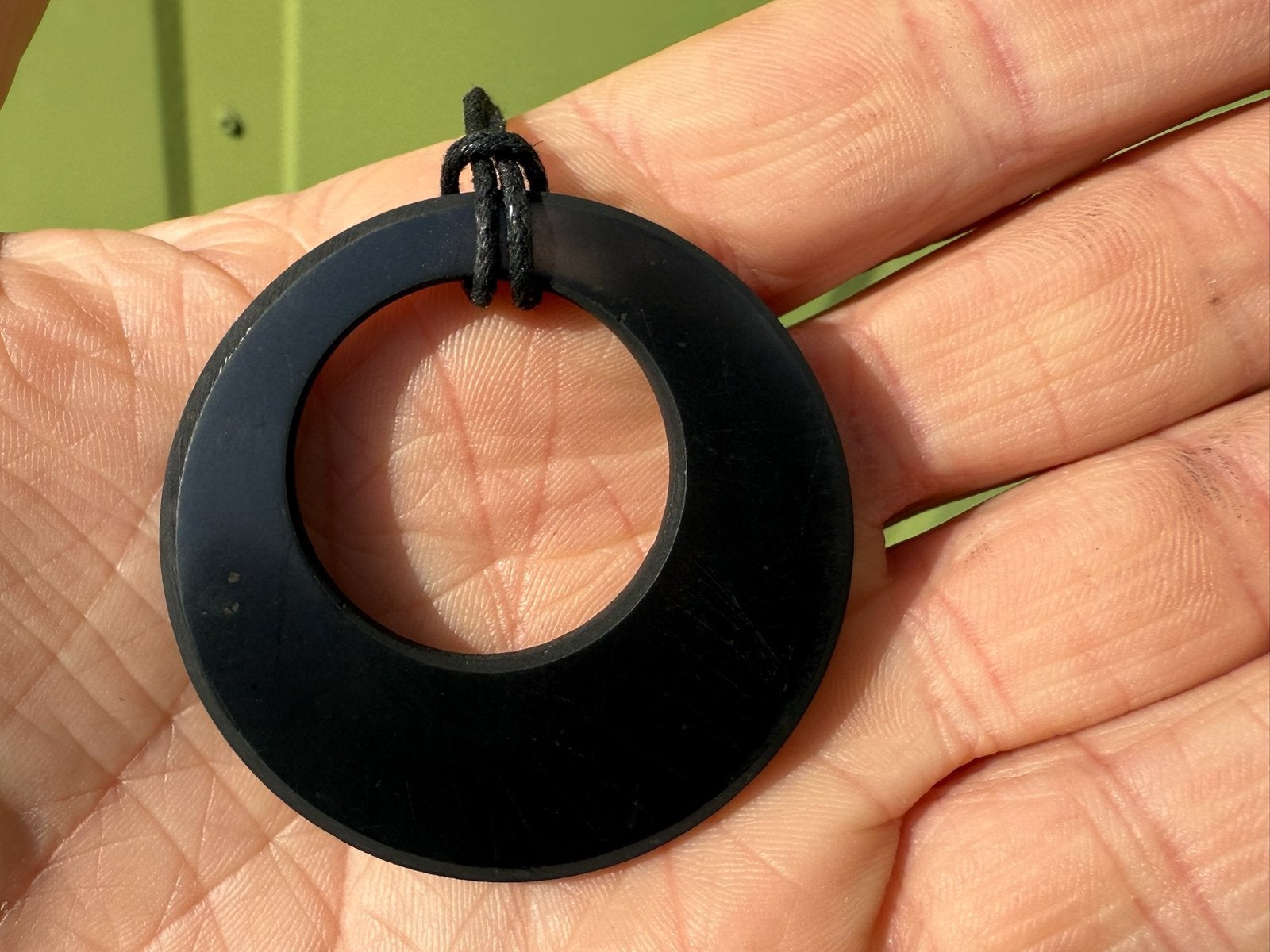 Shungite Shungiet hanger mineralen, Overige voorstellingen, Zwart, Nieuw, Www.riesmineralen.nl