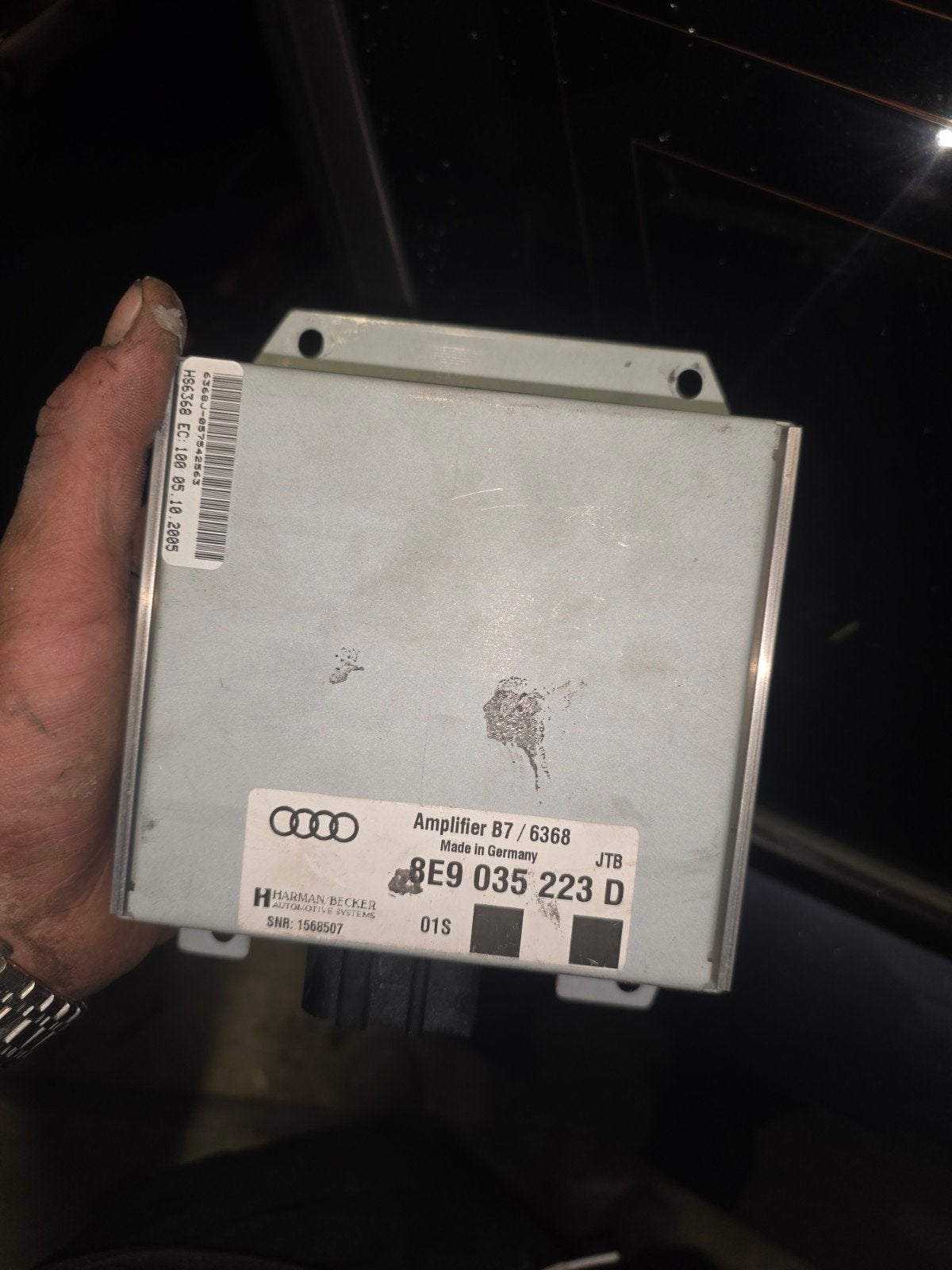 Audi A4 B7 Versterker - Origineel Harman/Becker