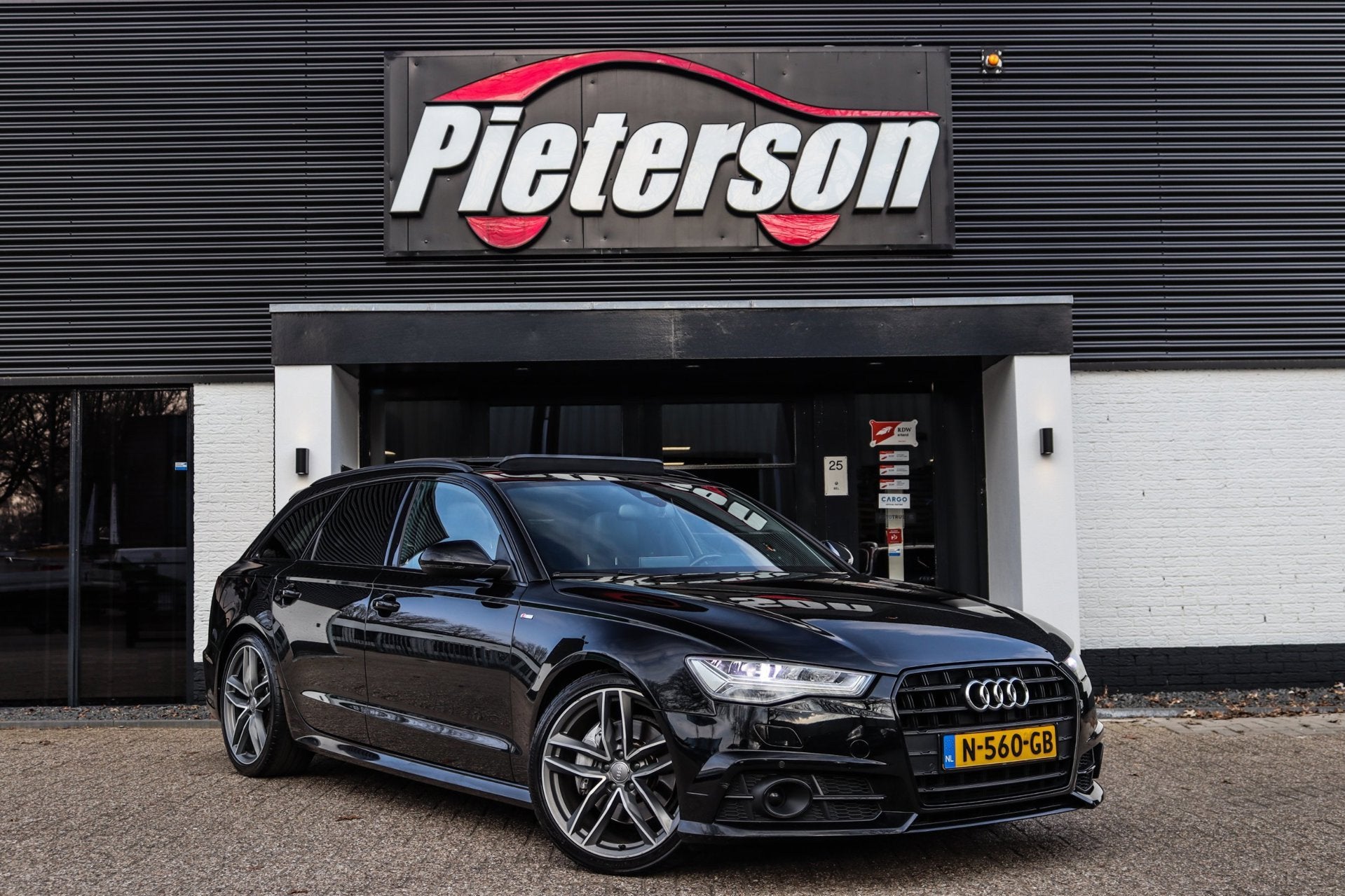 Audi A6 Avant 3.0 TDI S-Line FACELIFT PANO ACC TREKH KEYLESS, Auto's, Audi, Gebruikt, 197 €/maand, 2000 kg, Lichtsensor