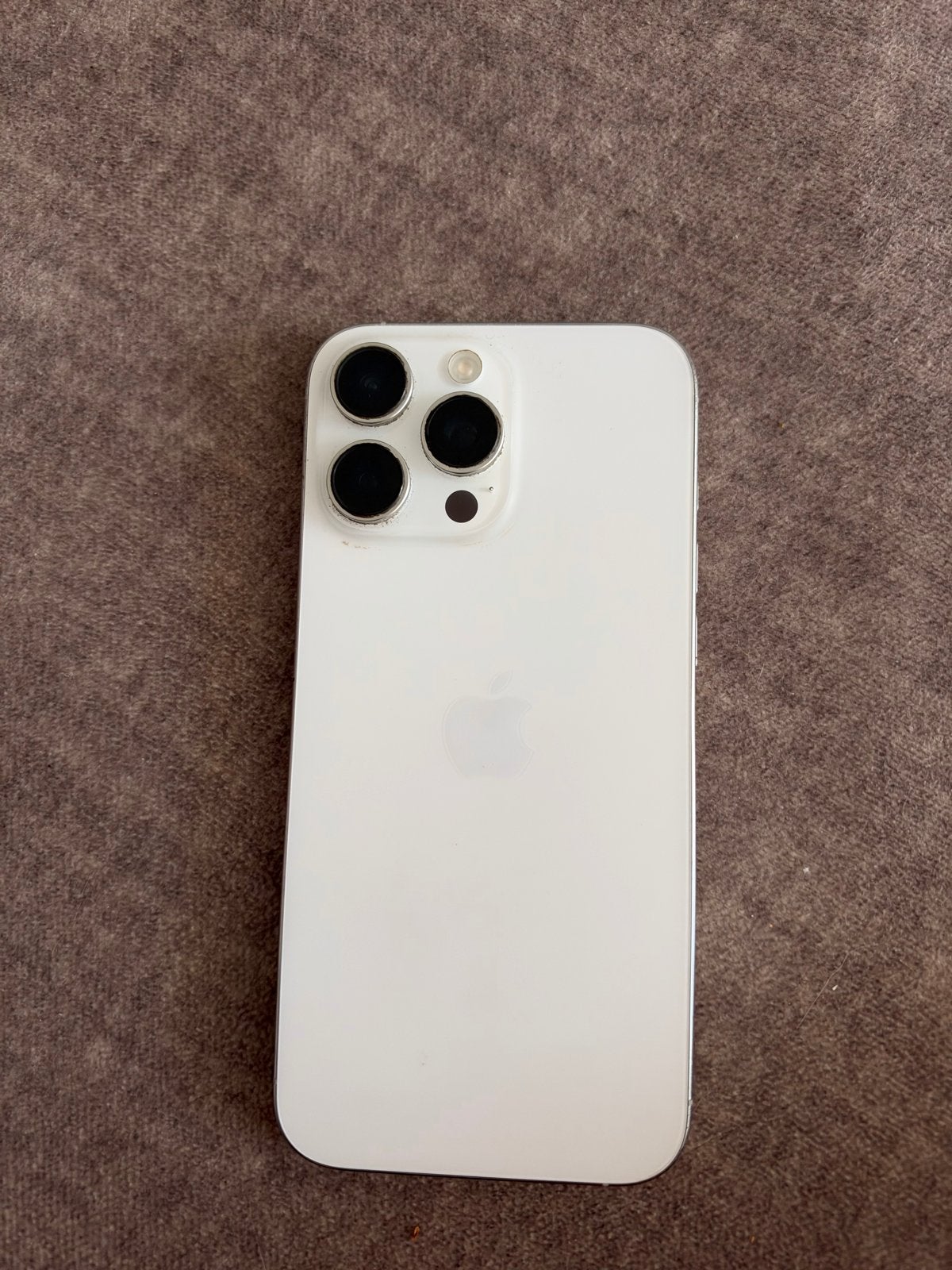 Foto 3 van Apple iPhone 16 Pro MaxWit - Zo goed als nieuw