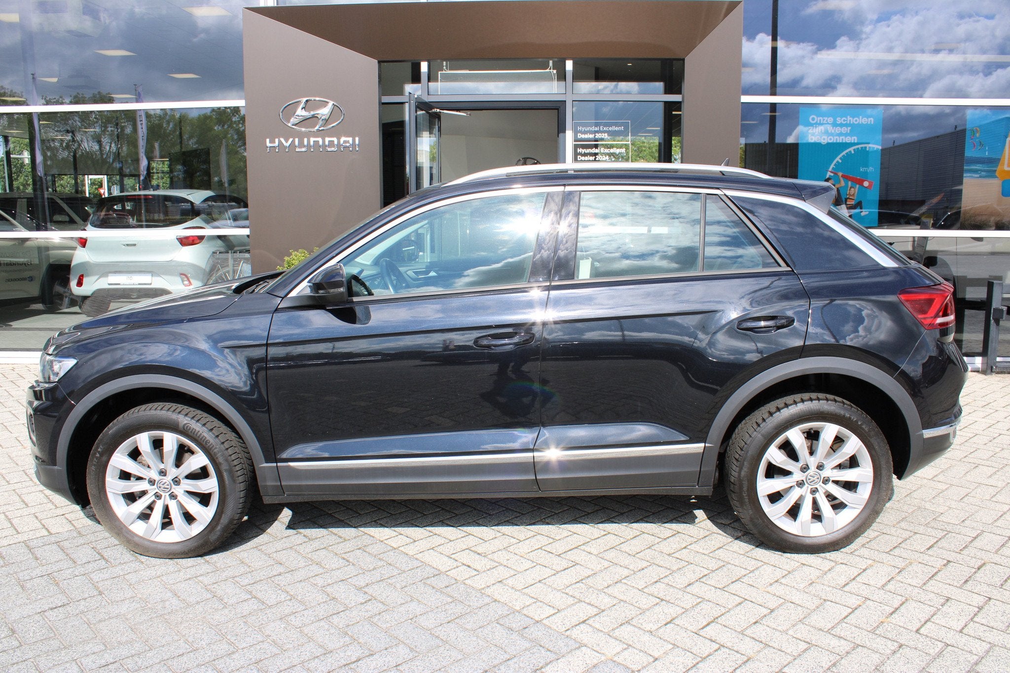 Volkswagen T-Roc 1.5 TSI Sport | AUTOMAAT | Navigatie | Adap, Automaat, 12 maanden, Euro 6, 4 cilinders