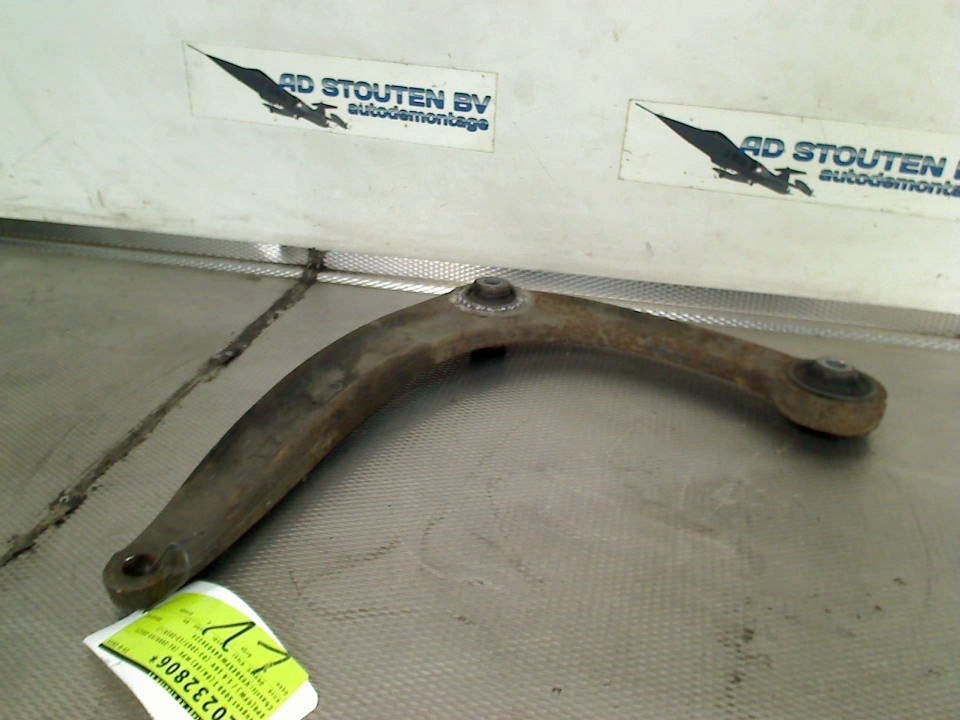 Draagarm Links Voor Peugeot 5008 I (0A/0E) 2010 823215, Kontakt-peugeot@peugeot.com, Gebruikt, Peugeot Deutschland GmbH, Bahnhofsplatz, Rüsselsheim 65423, , Duitsland