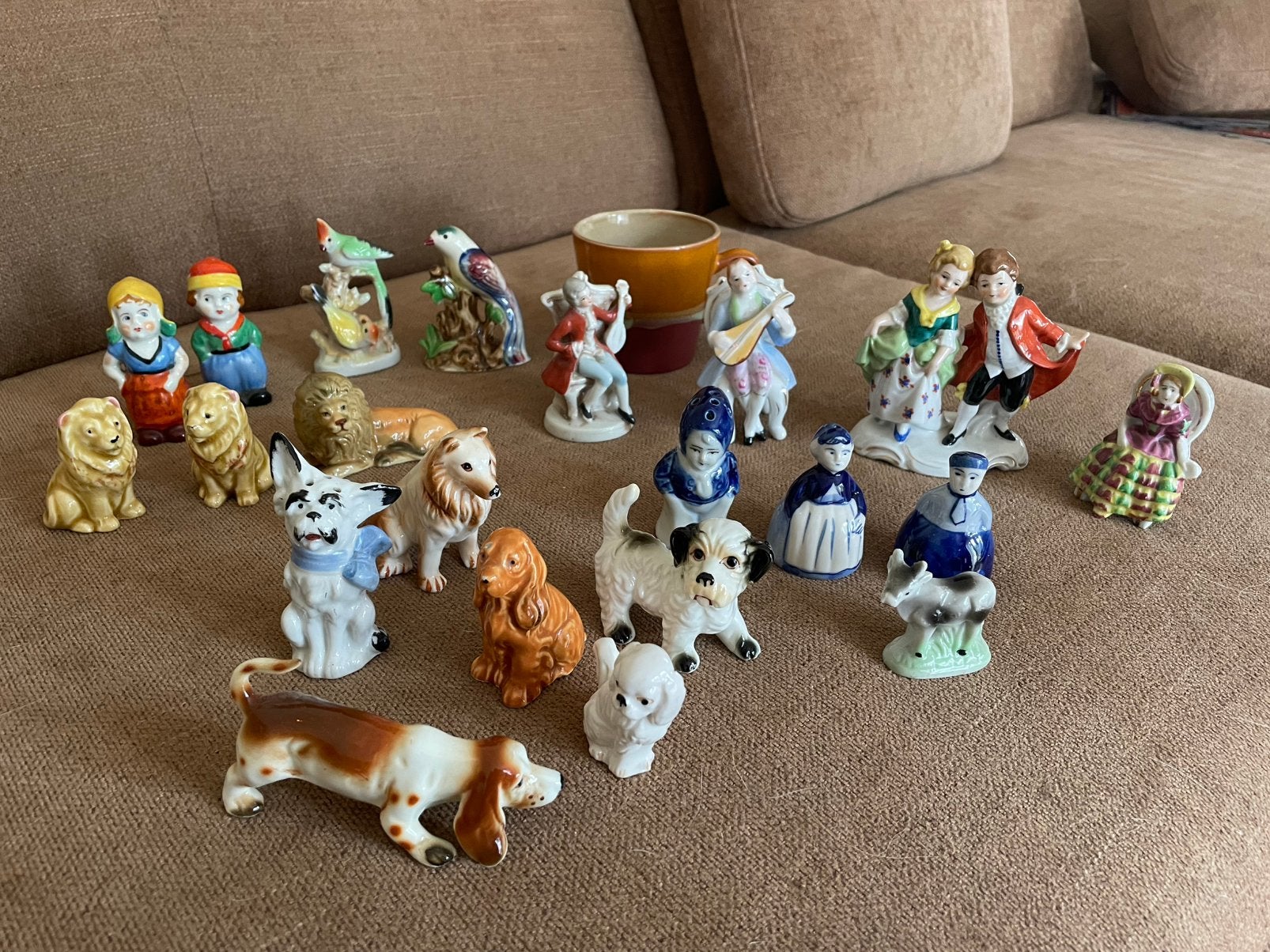21 leuke beeldjes. Porselein, Ophalen of Verzenden, Zo goed als nieuw