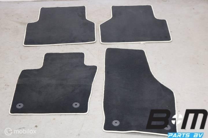 Set vloermatten Audi Q3 8U 8U0864450, Auto-onderdelen, Gebruikt