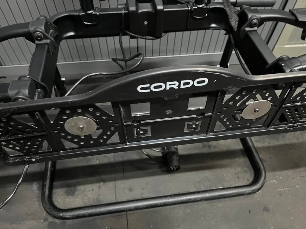 Cordo fietsendrager, Ophalen, Gebruikt, Elektrische fiets, 2 fietsen