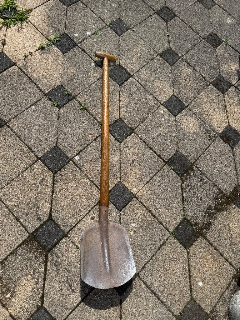 Te koop 2 stuks zandschep/bats, Tuin en Terras, Hand-tuingereedschap, Ophalen, Gebruikt, Schop