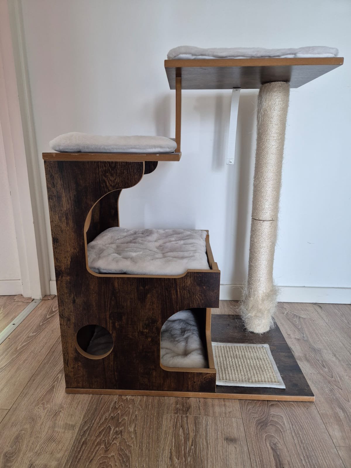 Kattenmeubel met krabpaal, Dieren en Toebehoren, Ophalen, Zo goed als nieuw, Krabpaal