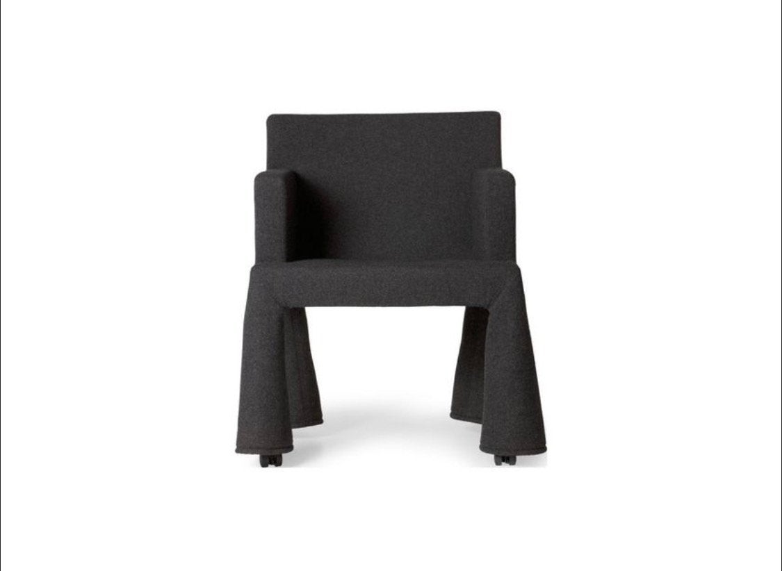 3x moooi VIP chair Marcel Wanders - Donkergrijs, Gebruikt, Drie, Ophalen of Verzenden, Stof