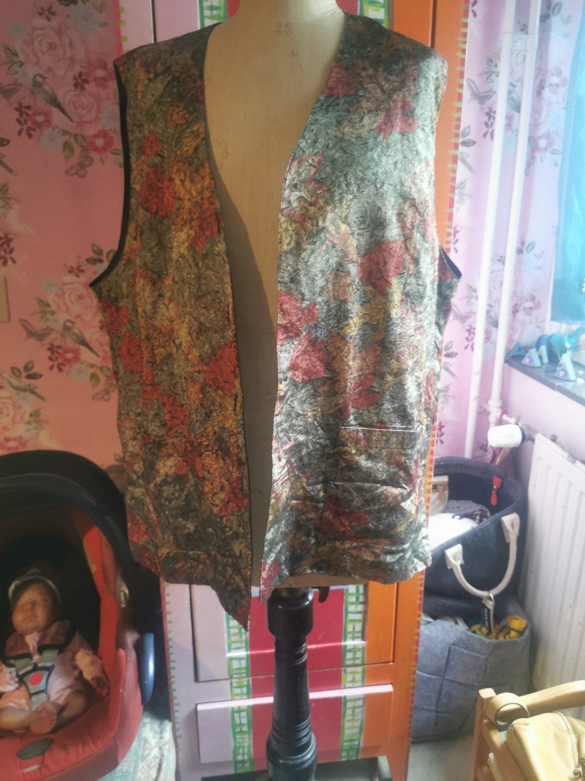 Prachtig Cygné vest, maat 46, bloemenprint, Kleding | Dames, Bodywarmers, Cygné, Meerkleurig, Maat 46/48 (XL) of groter, Ophalen of Verzenden