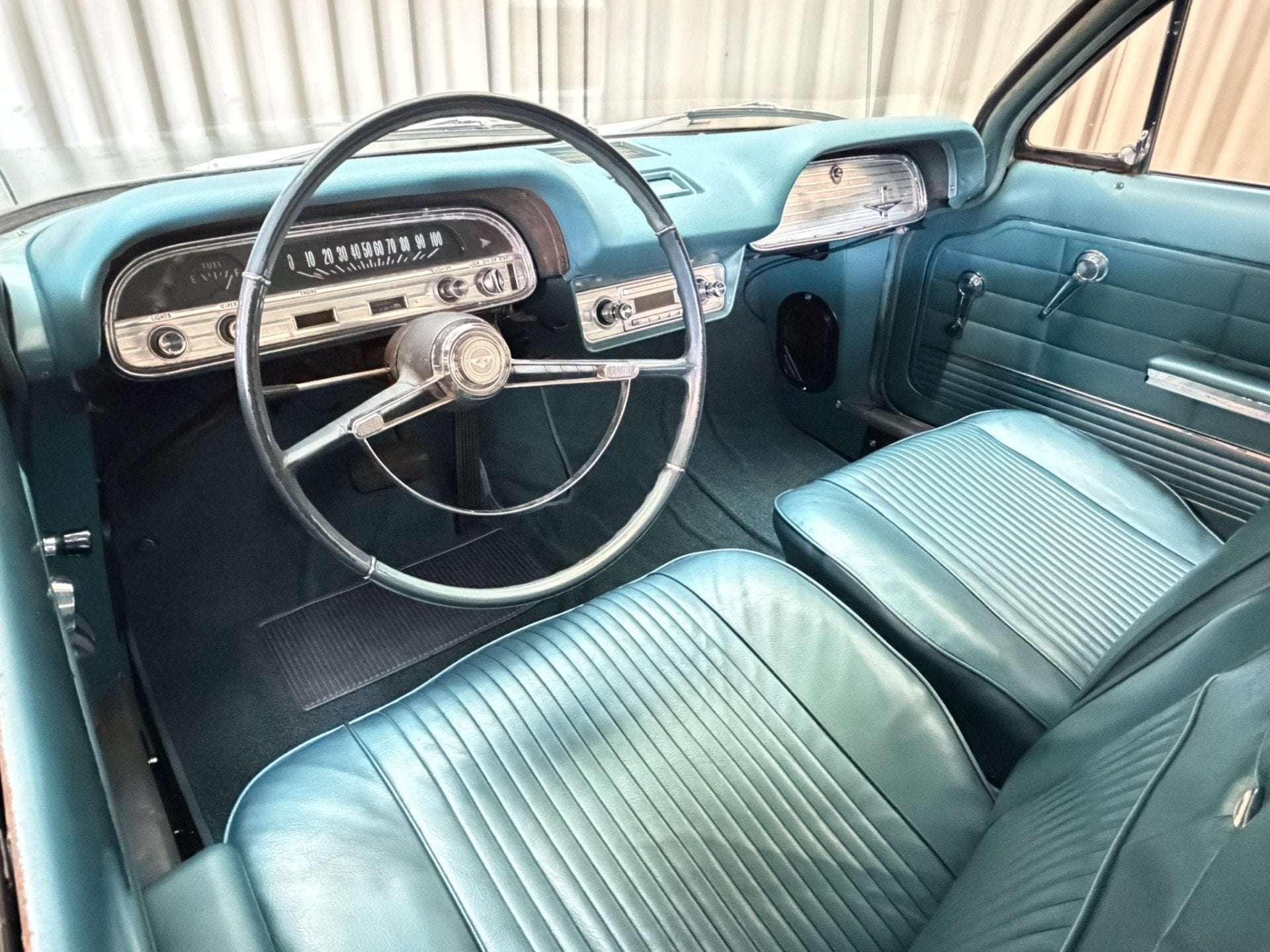 Chevrolet Corvair Monza 900 / Coupé / NL-EU Kenteken / Supe, Auto's, Automaat, Chevrolet, Blauw, Lederen bekleding