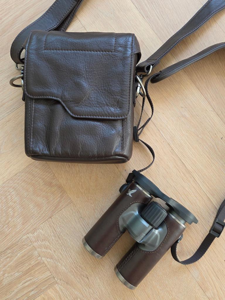 Swarovski CL Companion Nomad 10x30 Limited edition, Ophalen of Verzenden, Zo goed als nieuw, 8 tot 12x, Dakkant (recht)
