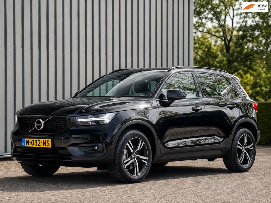 Volvo XC40 2.0 B4 Inscription / Trekh / BLIS / ACC, Auto's, Volvo, Euro 6, 4 cilinders, 1969 cc, Zwart