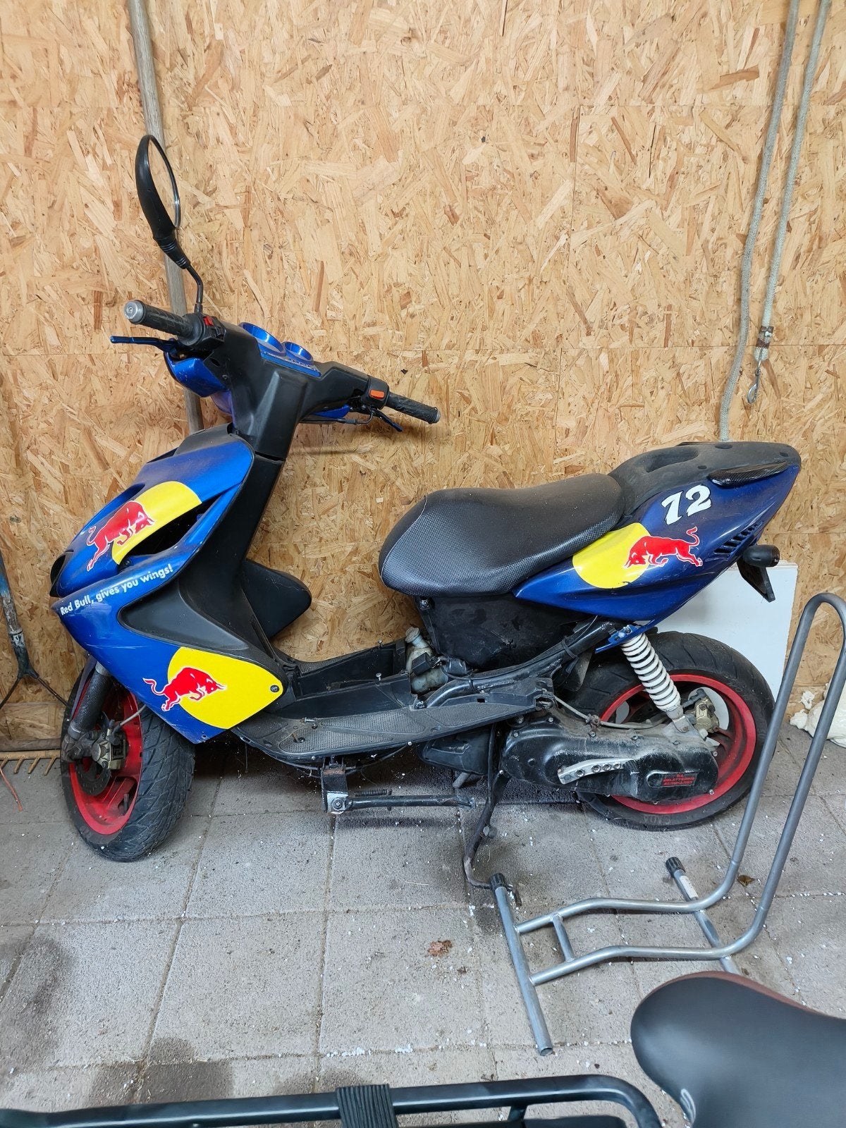 yamaha aerox red bull, Fietsen en Brommers, Scooters | Yamaha, Ophalen, Gebruikt, Benzine, Aerox