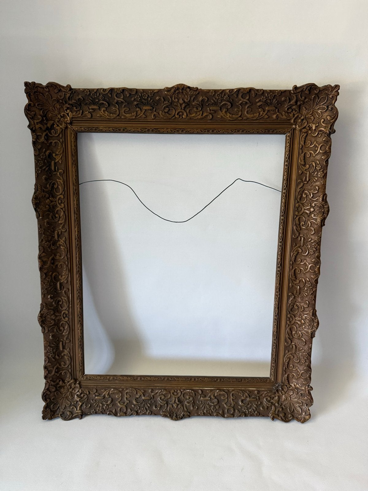 Antieke Houten Fotolijst met Sierrand, Bruin, Gebruikt, Ophalen of Verzenden, Fotolijst