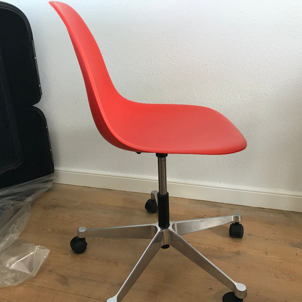 2 Vitra Eames PACC PSCC plastic chair stoel bureaustoel, Ophalen, Gebruikt, Zwart, Nvt