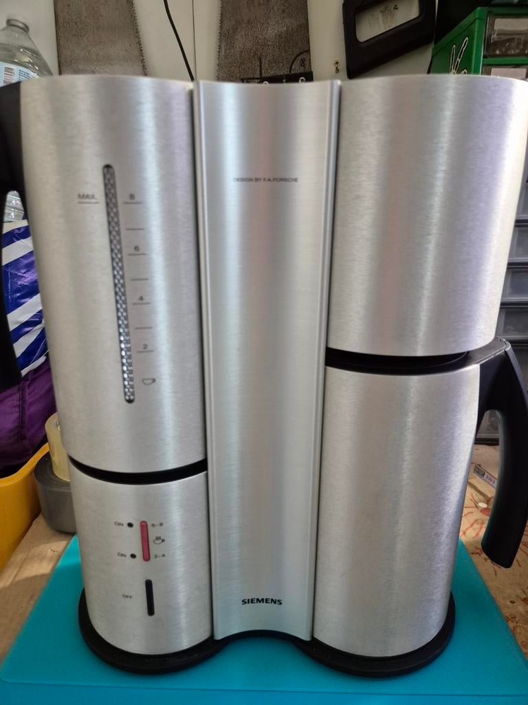 Siemens koffiezetapparaat - Design by F.A. Porsche, Witgoed en Apparatuur, Afneembaar waterreservoir, Gebruikt, Koffiemachine