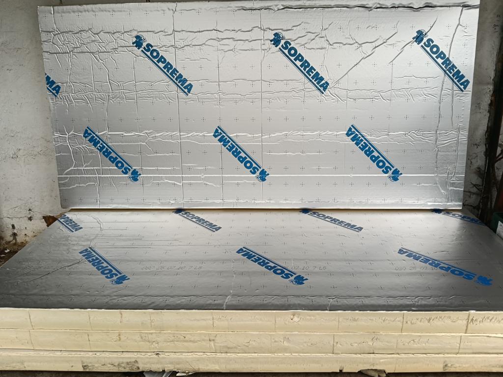 4 platen isolatie 122x250x10cm dik B-keus, Ophalen