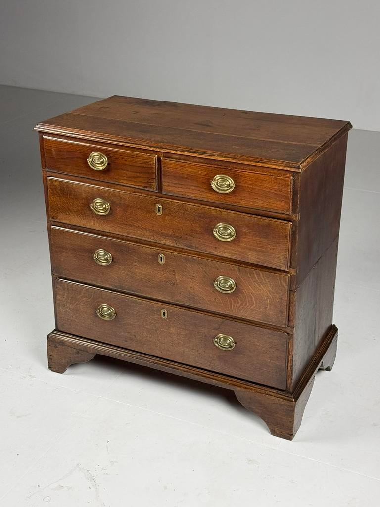 Engelse ladekast antiek ca. 1780, Ophalen, Eikenhout, 50 tot 100 cm, Zo goed als nieuw