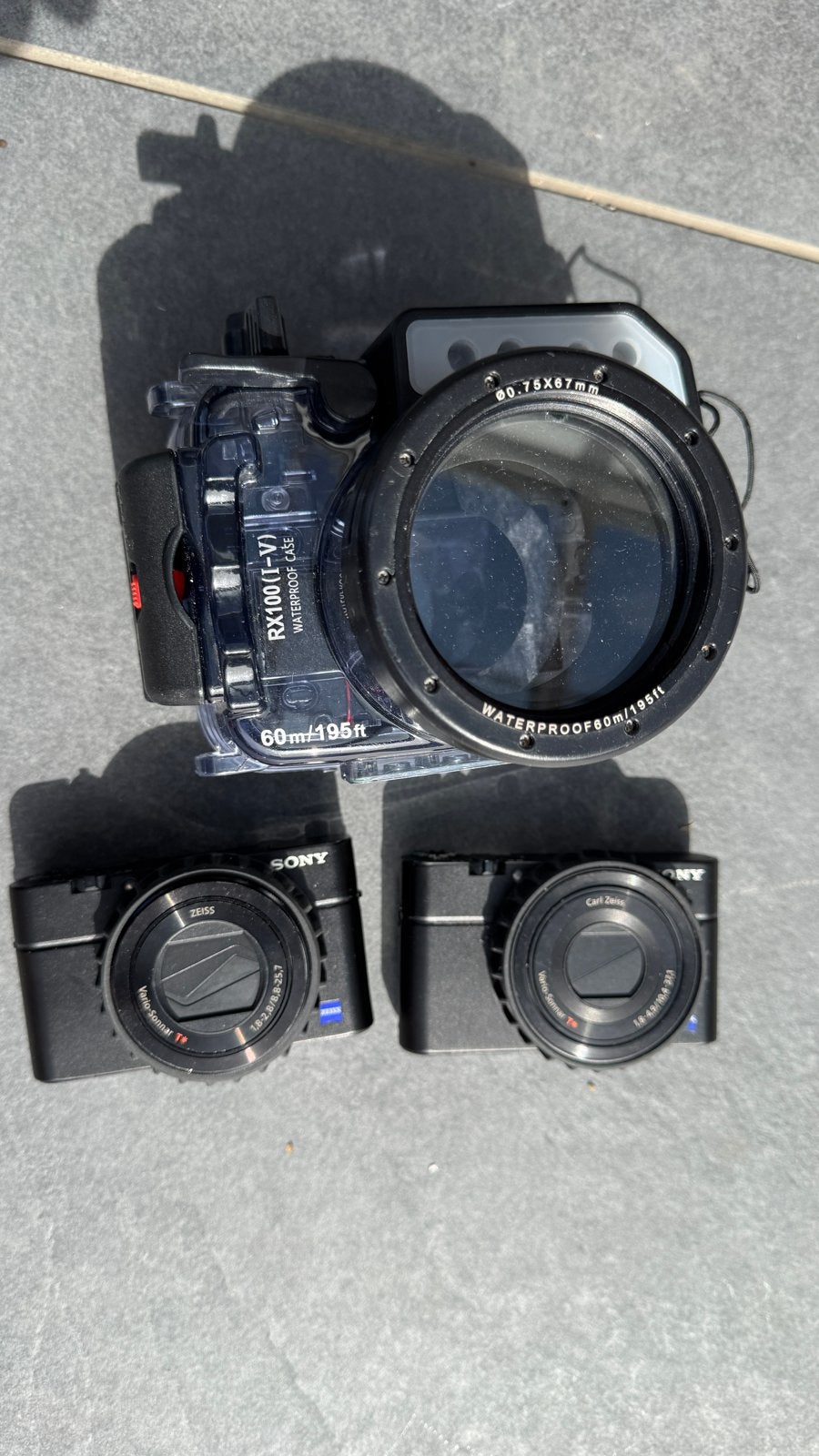Onderwaterhuis met twee Sony RX100 camera's, Gebruikt, Ophalen of Verzenden, Compactcamera, Sony