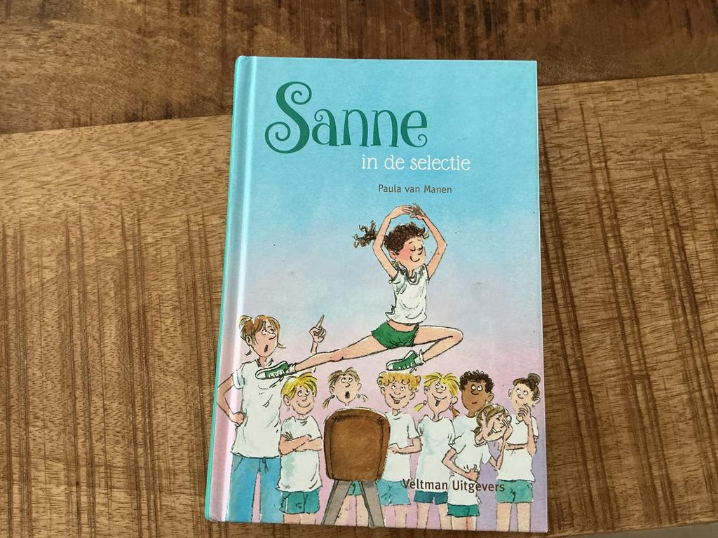 Sanne in de selectie - Paula van Manen (Kinderboek), Boeken, Kinderboeken | Jeugd | 10 tot 12 jaar, Zo goed als nieuw, Fictie