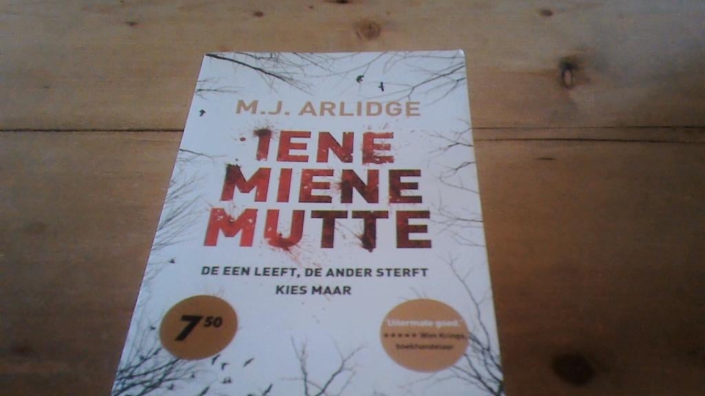 M.J. Arlidge  6x, Verzenden, Zo goed als nieuw