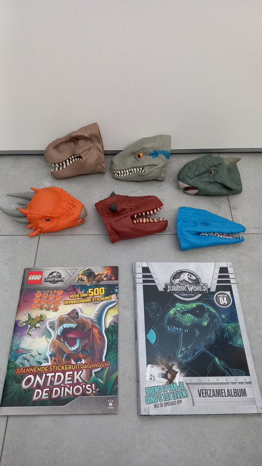 Jurassic park verzamelalbum lego tijdschrift en handpoppen, Ophalen of Verzenden