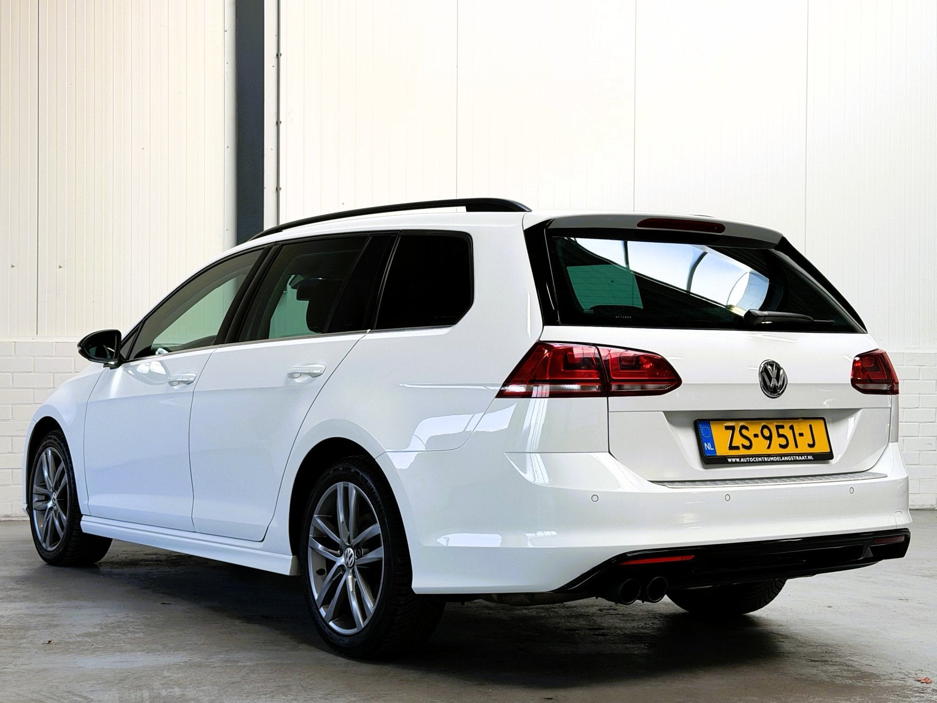 Volkswagen Golf Variant 1.4 TSI R-Line|Stoel-Stuurverwarming, Gebruikt, 4 cilinders, 150 pk, Leder en Stof