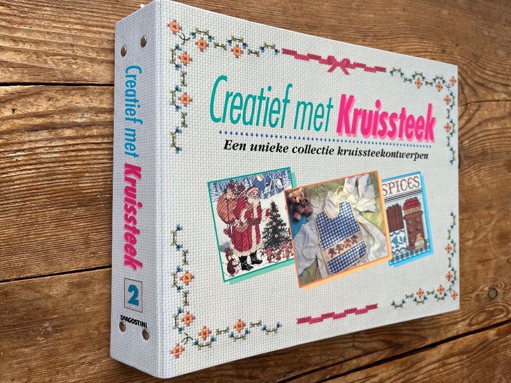 Dik kruisstekenboek (Creatief met Kruissteek), Ophalen of Verzenden, Zo goed als nieuw, Patroon