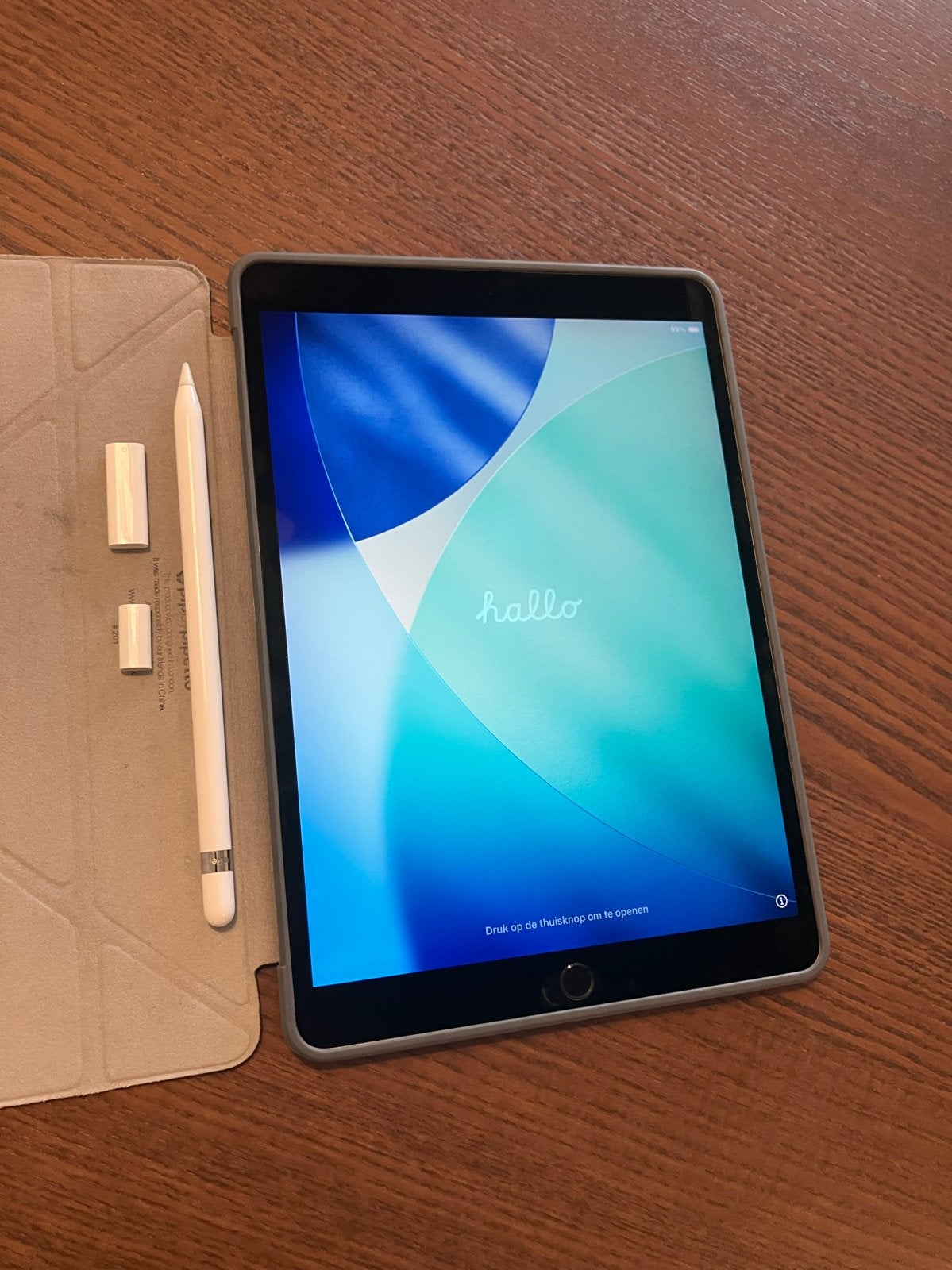 Apple iPad Air 3 (2019) 256 GB met Apple Pencil, Apple iPad, Zo goed als nieuw, Grijs, Wi-Fi