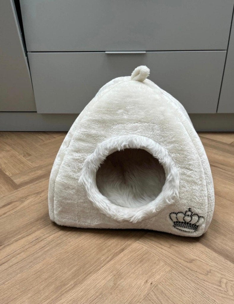 Kattenholletje “Royal Pet White” – zacht & knus, Ophalen, Zo goed als nieuw, Pluche