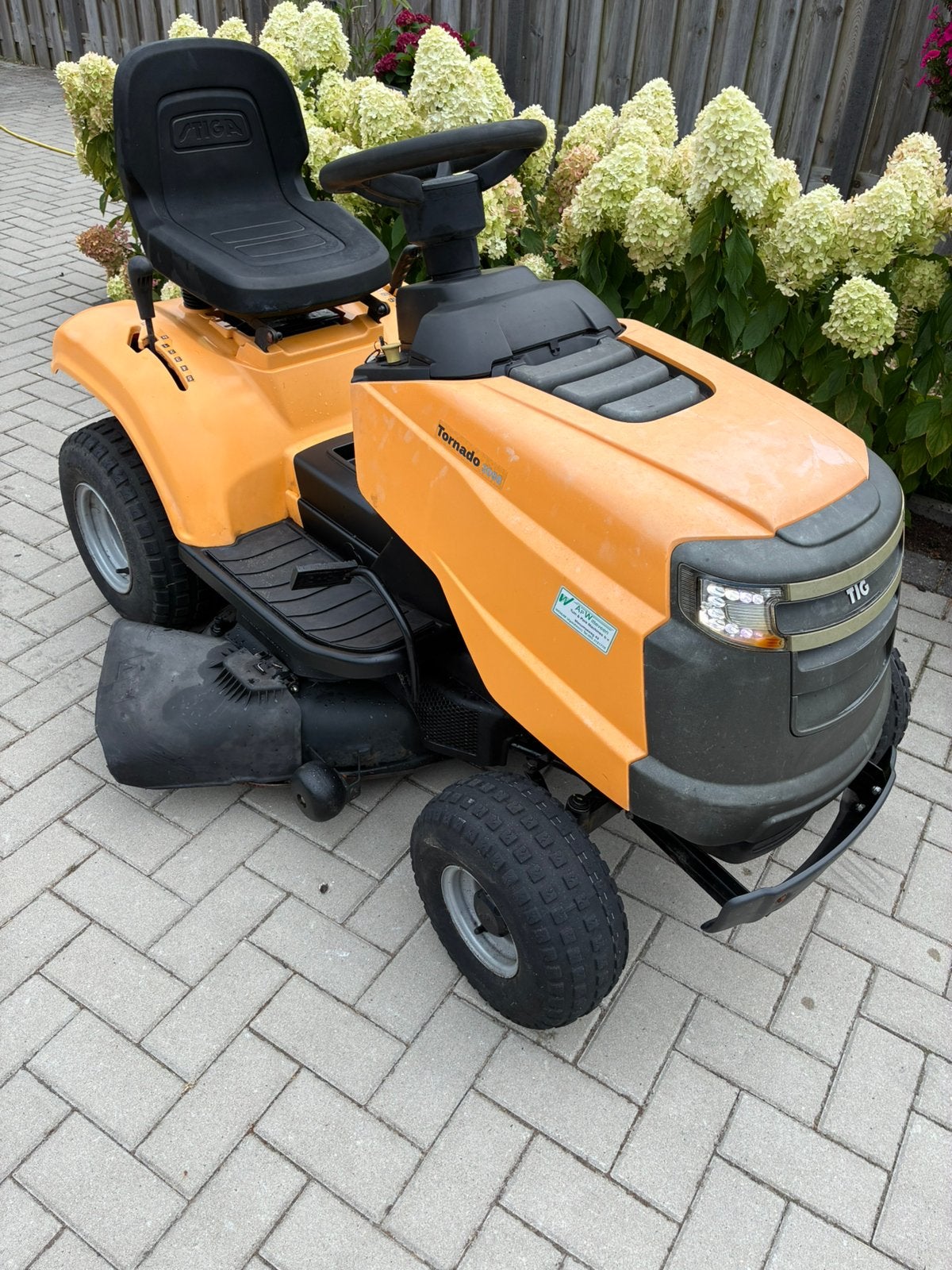 Stiga tornado 3098 zitmaaier, Ophalen, Gebruikt, 90 tot 120 cm