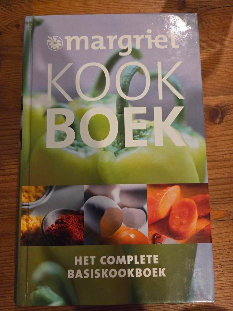 Margriet Kookboek - Het Complete Basiskookboek, Ophalen of Verzenden, Zo goed als nieuw