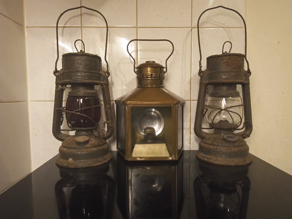 3 Antieke Scheepslampen: Ankerlicht, Stuurboord en Bakboord, Ophalen of Verzenden, Gebruikt, Motorboot of Zeilboot, Gebruiksvoorwerp
