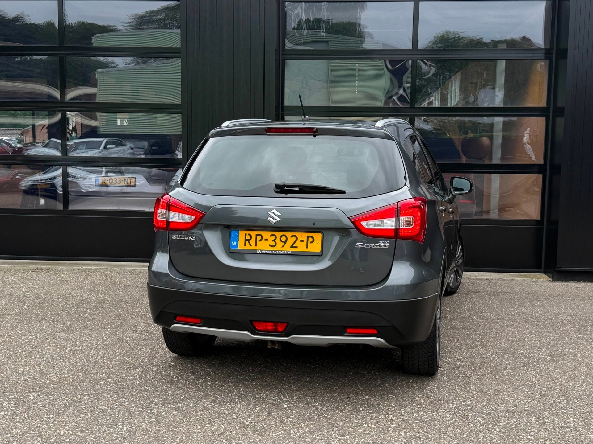 Suzuki S-Cross 1.0 Boosterjet Exclusive Led Navi Camera Trek, Auto's, Voorwielaandrijving, Gebruikt, Euro 6, 400 kg